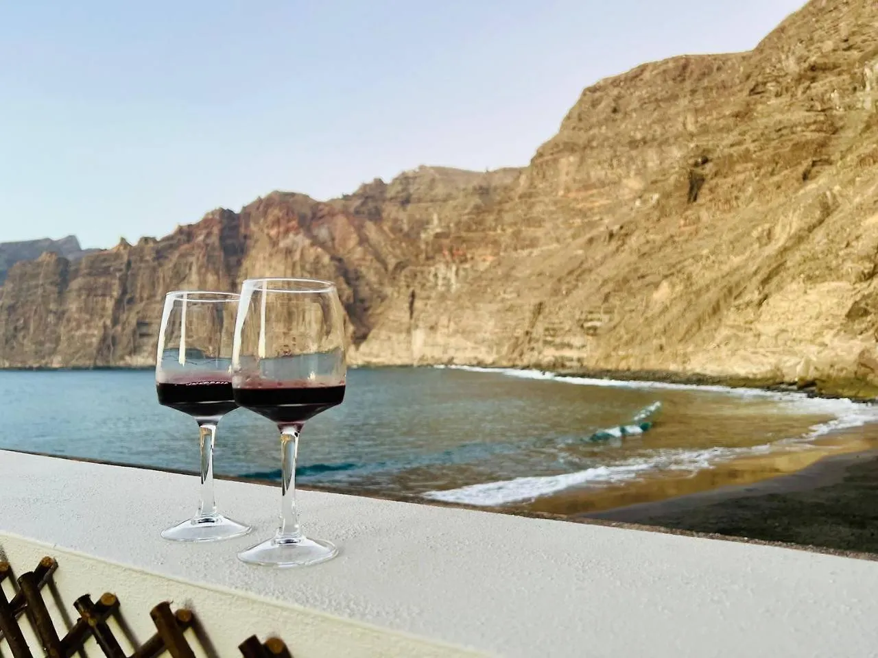Beachfront Gem With Sand And Sea At Your Doorstep Santiago Del Teide