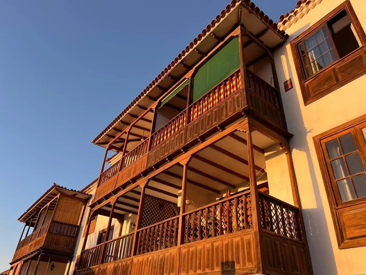 Beachfront Gem With Sand And Sea At Your Doorstep Santiago Del Teide Apartment